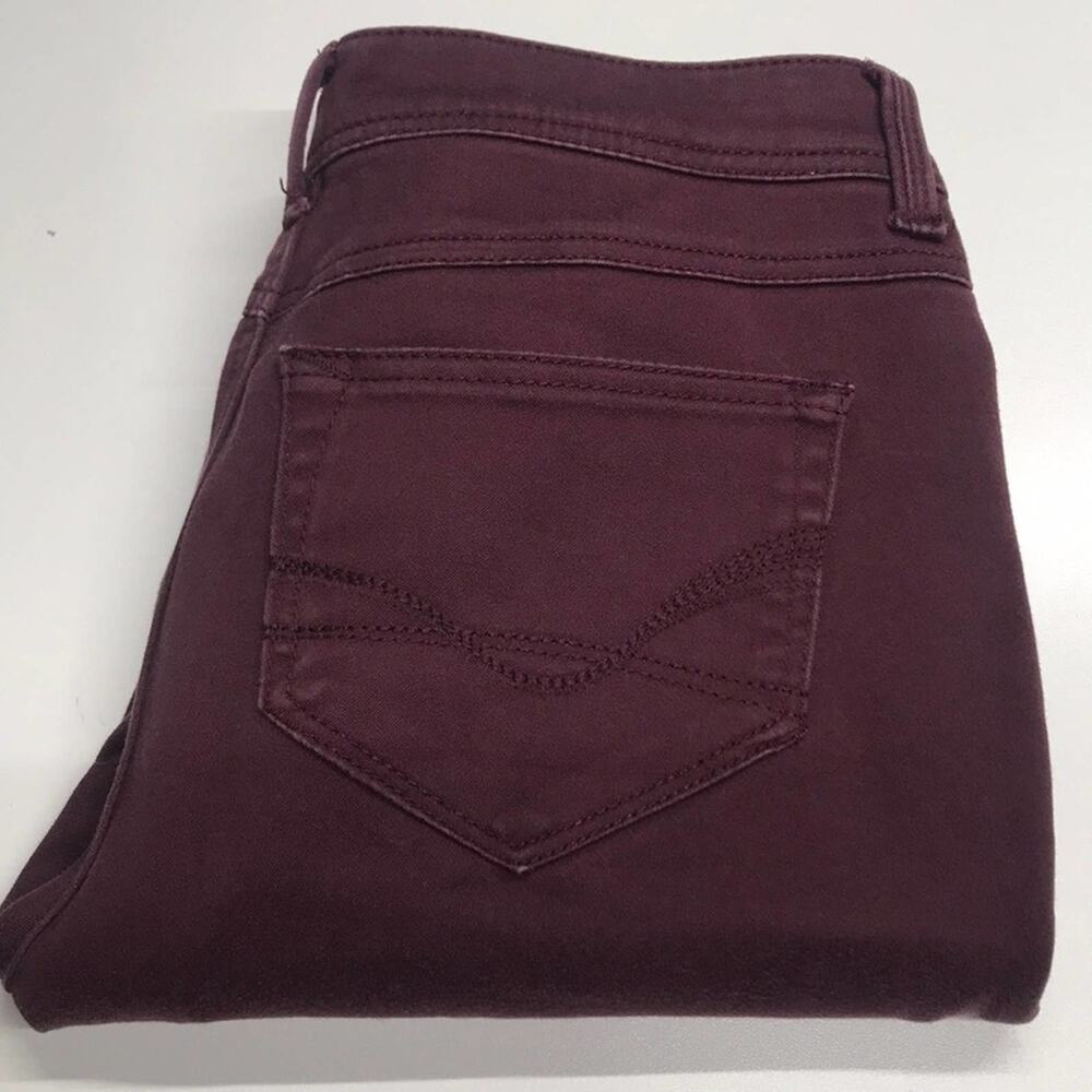 ROZ & ALI Womens 4 Burgundy Jeans
